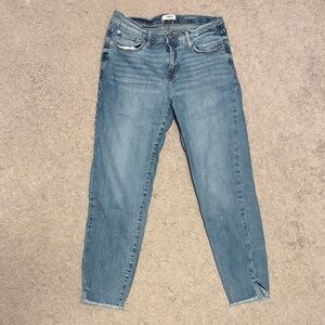 Kenzie Cropped Frayed Hem Jeans